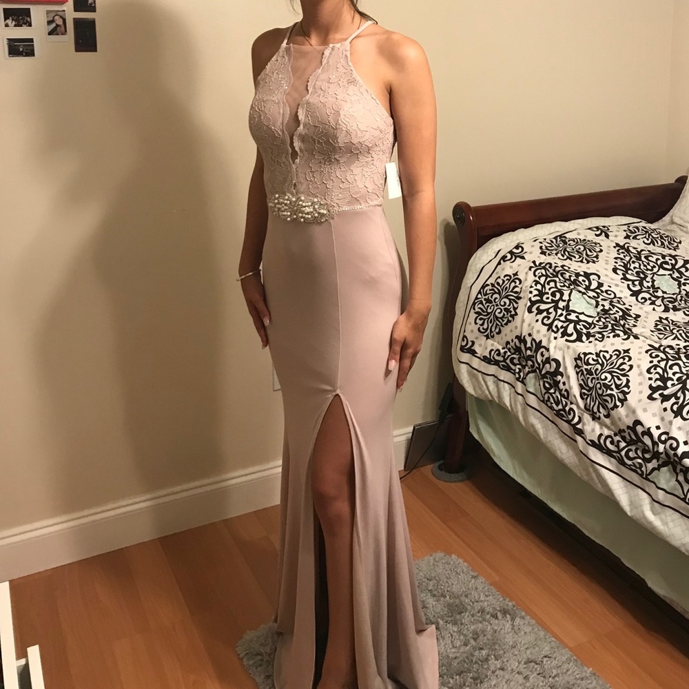 DAVIDS BRIDAL PROM/FORMAL DRESS